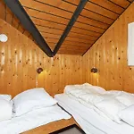 8 Person In Logstor-by Traum * Logstor