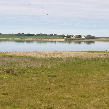 8 Person In Logstor-by Traum *