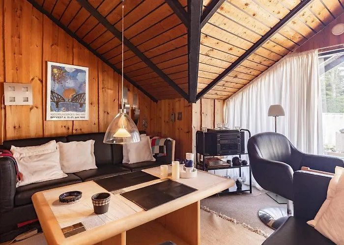 8 Person In Logstor-by Traum Logstor